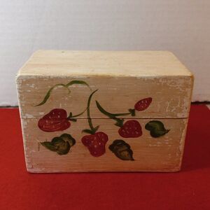 Vintage Recipe Wooden Box Strawberry Design Cottagecore Grandmacore Countrycore